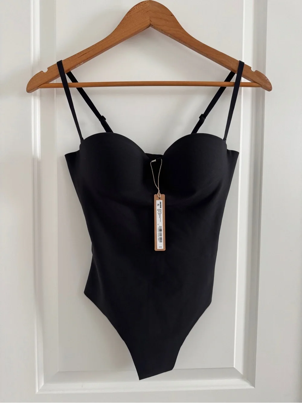 SKIMS Black Body Molded Underwire Thong Bodysuit size S small New with tags $138